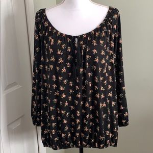 Free kisses top plus size 3X